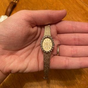 Vintage Deauville Women’s gold watch